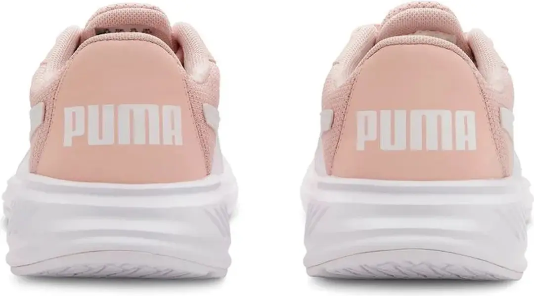 PUMA Night Runner V2 Schoenen Dames - Maat 40.5 - Lichtroze/Wit