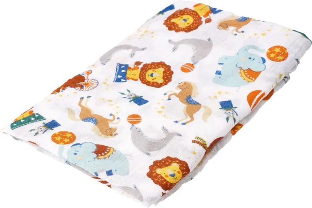 HappyBear Hydrofiele Inbakerdoek Circus 120x120cm