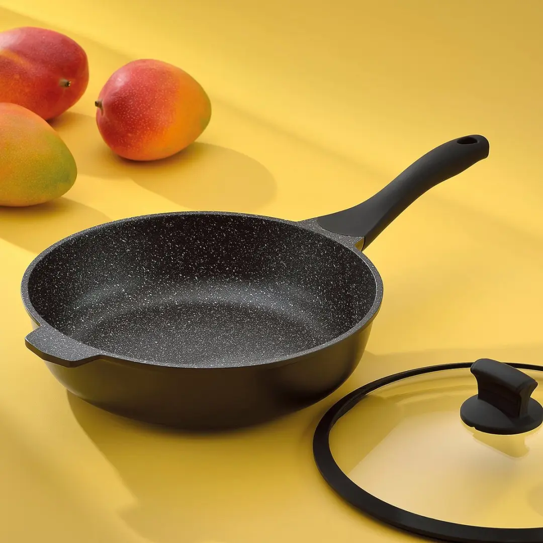 Kela Hapjespan 24cm - 4L - Zwart