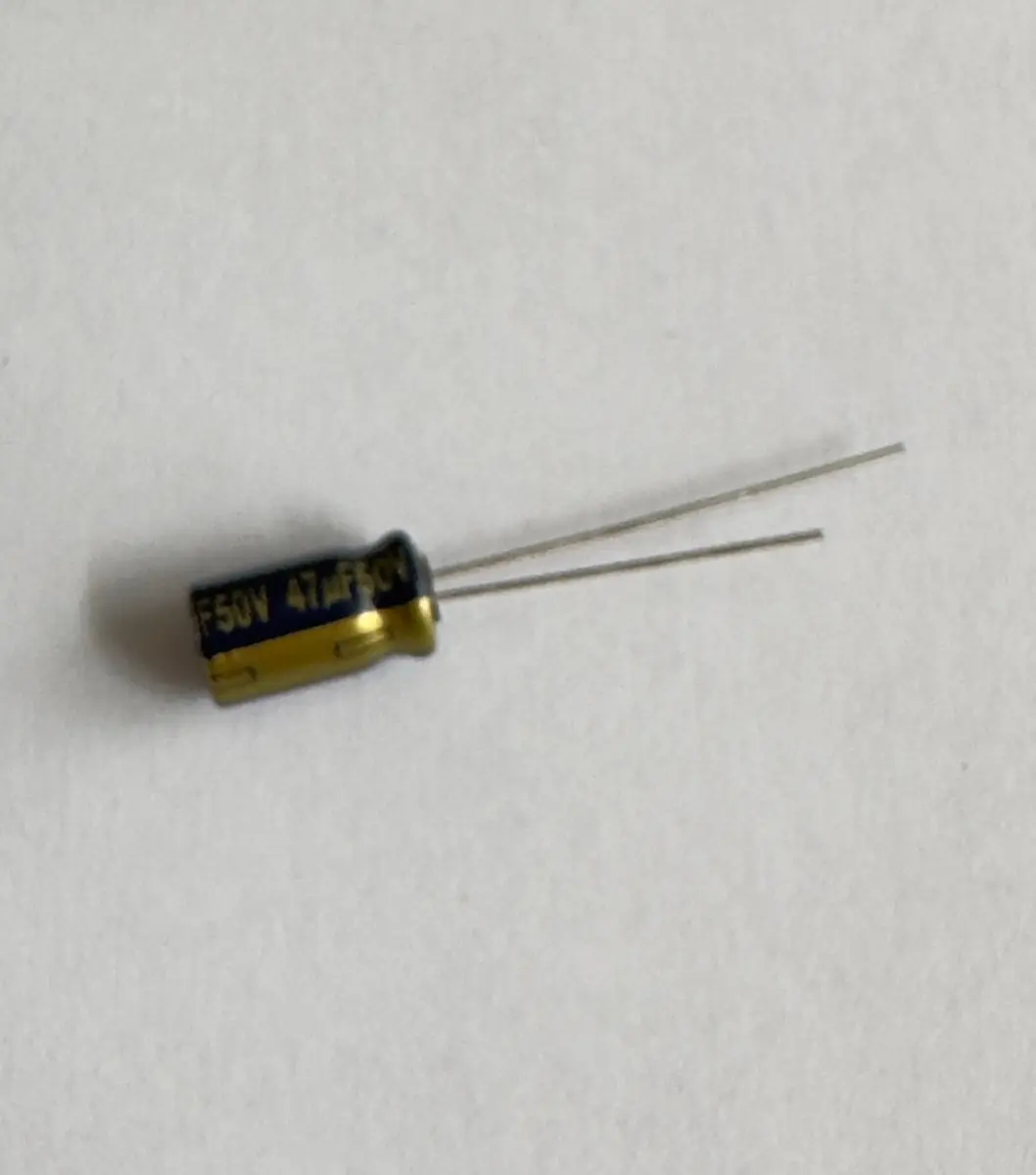 Panasonic 47µF 50V Condensatoren