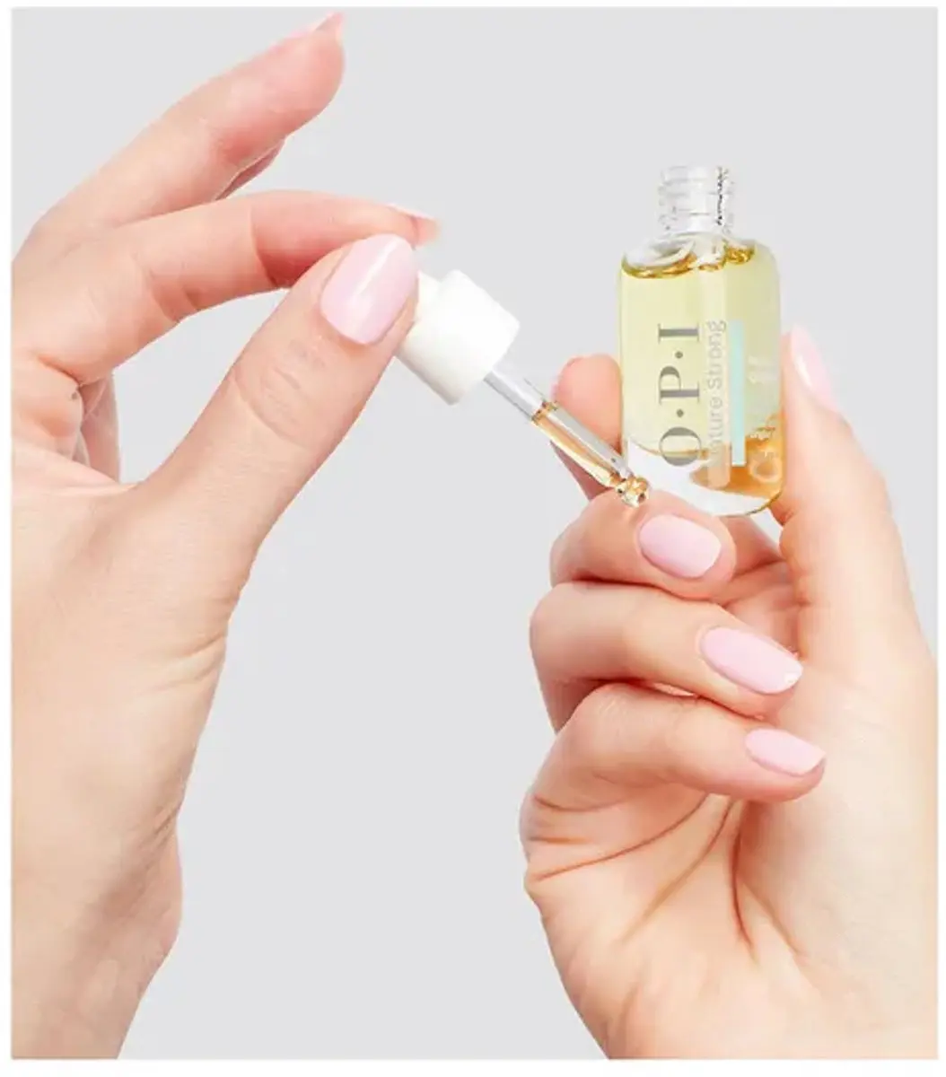 O.P.I. Nature Strong Glow Up Nagel- en Cuticle Oil 8ml