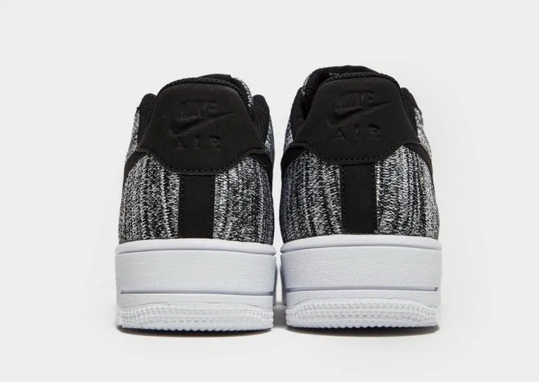 Nike Air Force 1 Low Flyknit 2.0 AV3042-001 - Herensneakers - Zwart/Grijs/Wit