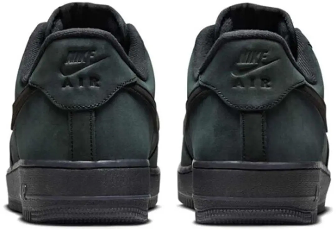 Nike Air Force 1 Low '07 WB Triple Black Nubuck - Maat 45.5