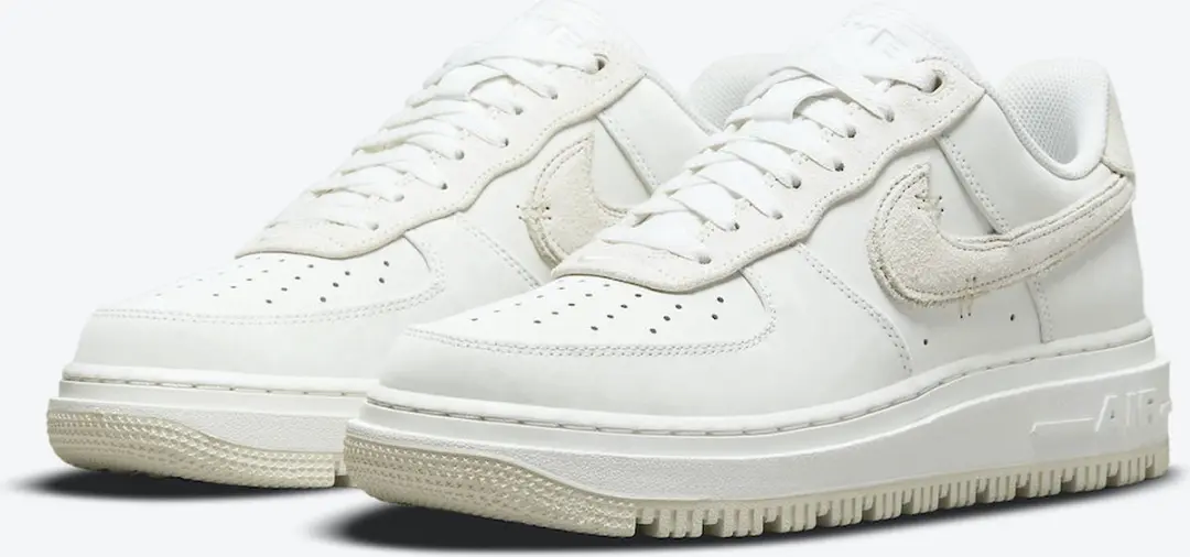 Nike Air Force 1 Low Luxe Summit White - Maat 39