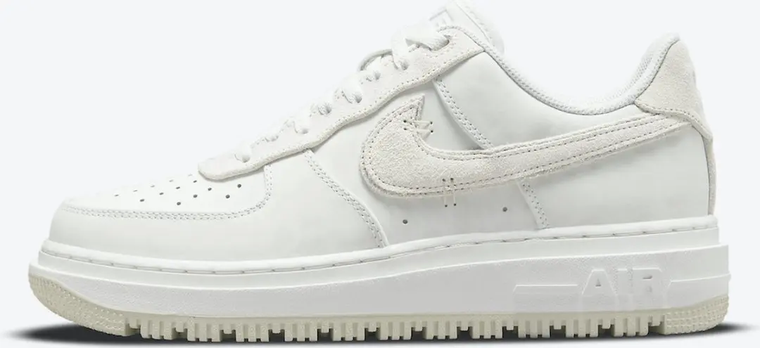 Nike Air Force 1 Low Luxe Summit White - Maat 39