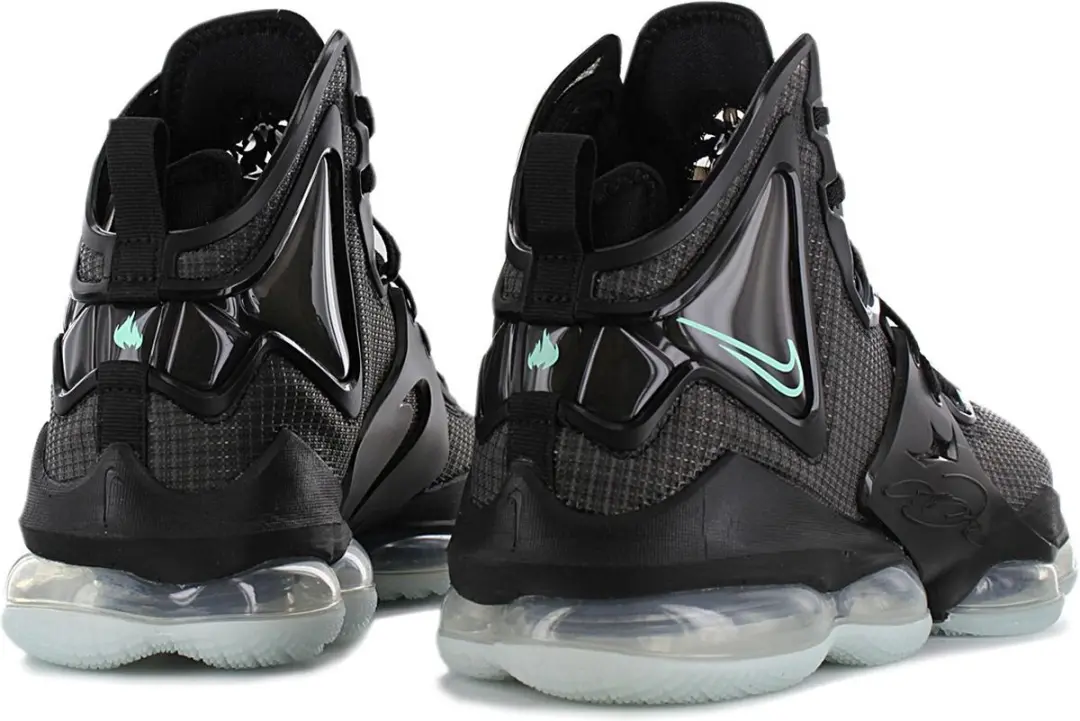 Nike LeBron 19 XIX Heren Basketbalschoenen CZ0203-003 - Zwart