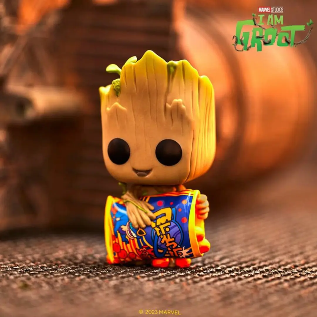 Funko POP! Marvel Studios Groot met Cheese Puffs #1196 - Multicolor