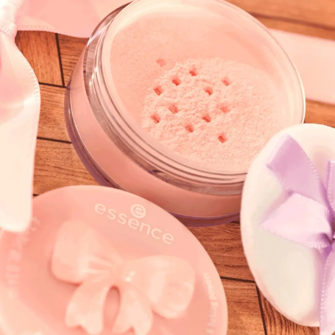 Essence FaBOWlous Loose Setting & Baking Powder 01 Bow Set Go - 4,2 g - Transparant