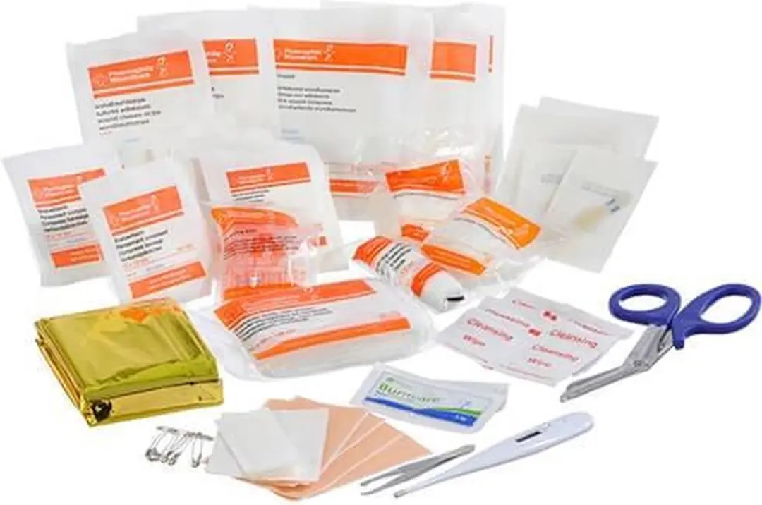 Care Plus First Aid Kit Emergency EHBO-set - 65 Stuks