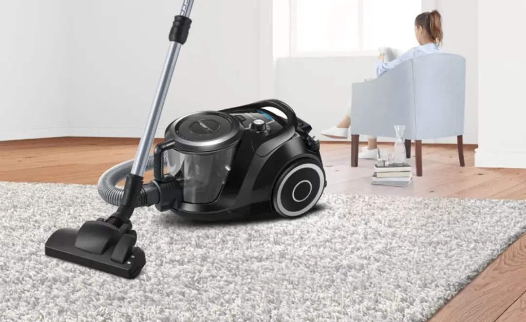 Bosch Serie 6 BGC41XSIL Cilinderstofzuiger 700W - 2,4L - Zwart