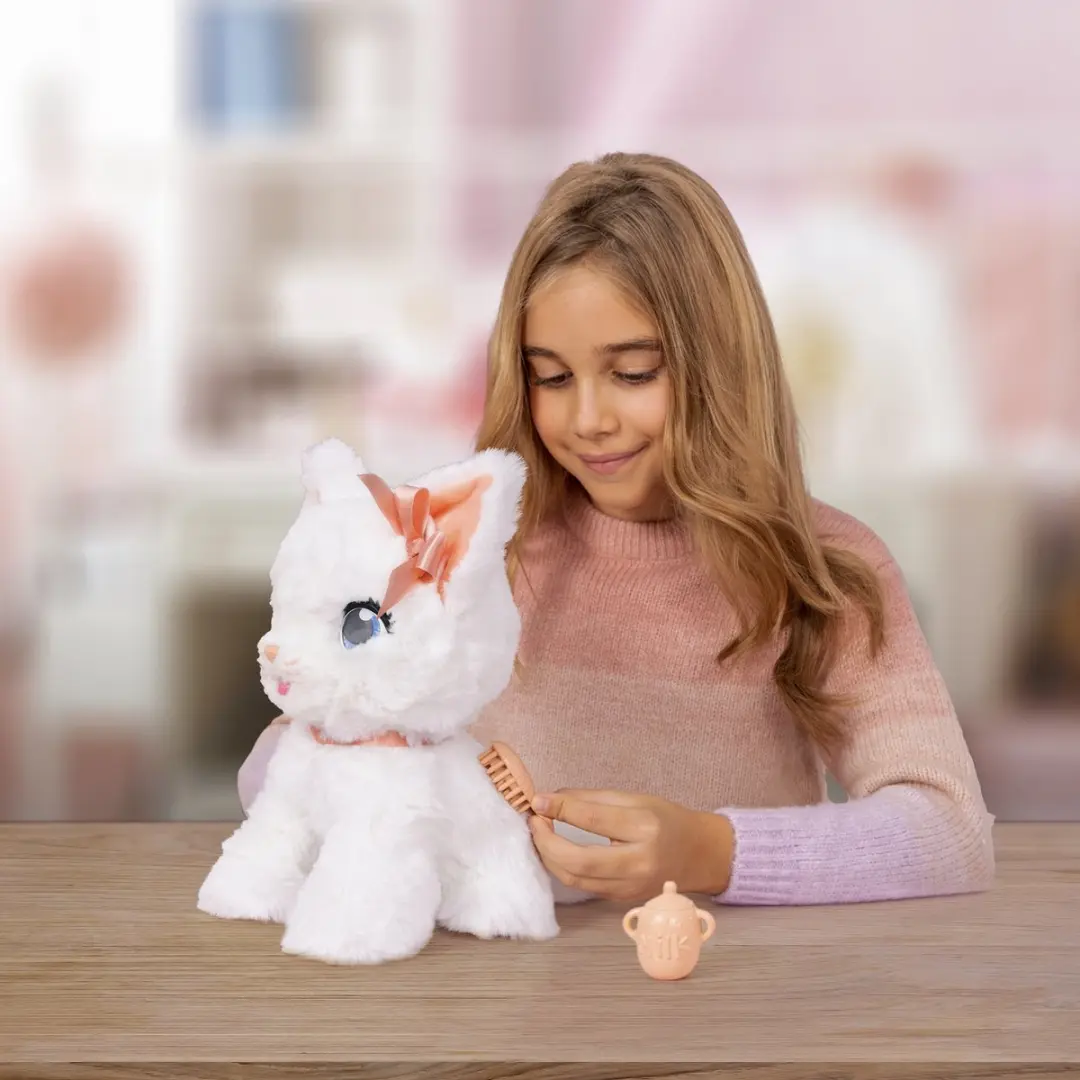 Imc Toys Club Petz Bella de Poes Interactieve Knuffel - 3 Batterijen - Multicolor - afbeelding 6 van 6