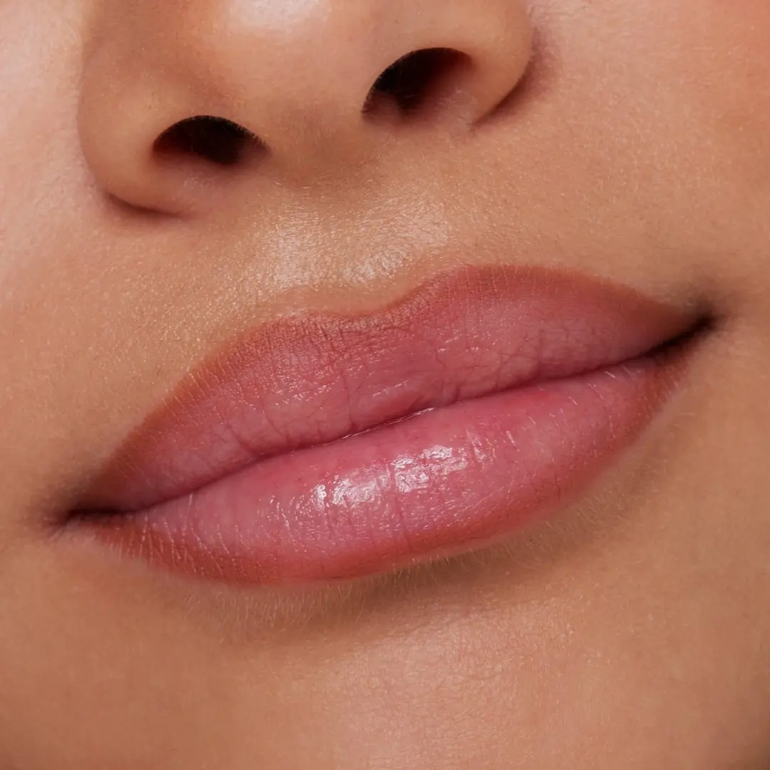 Essence Lippenpotlood 8H Matte Comfort 01 Cinnamon Spice - afbeelding 6 van 6