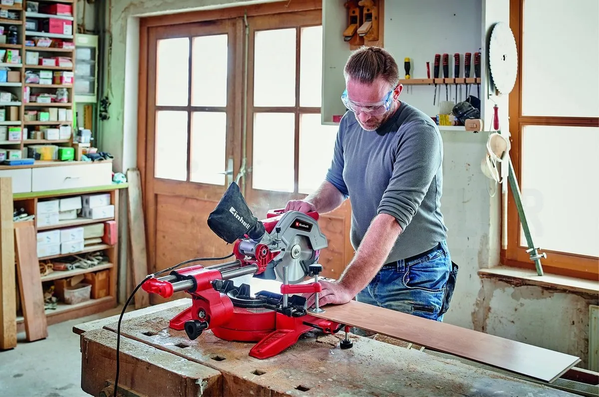 Einhell TC-SM 216 Radiaalzaag 1600W - Ø216mm - 48 Tanden