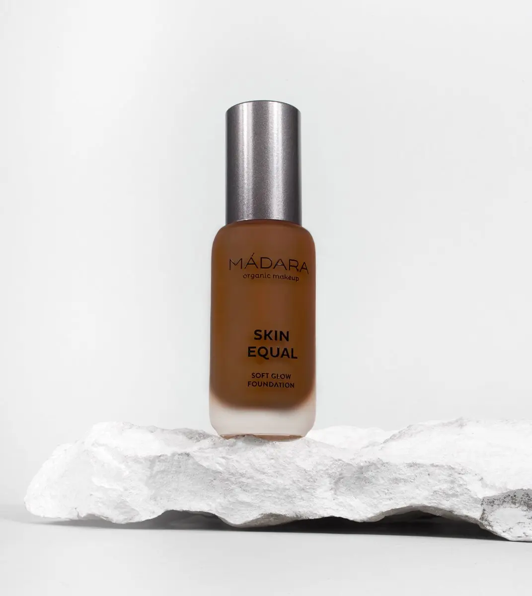 MÁDARA Skin Equal Foundation #100 Mocha 30ml