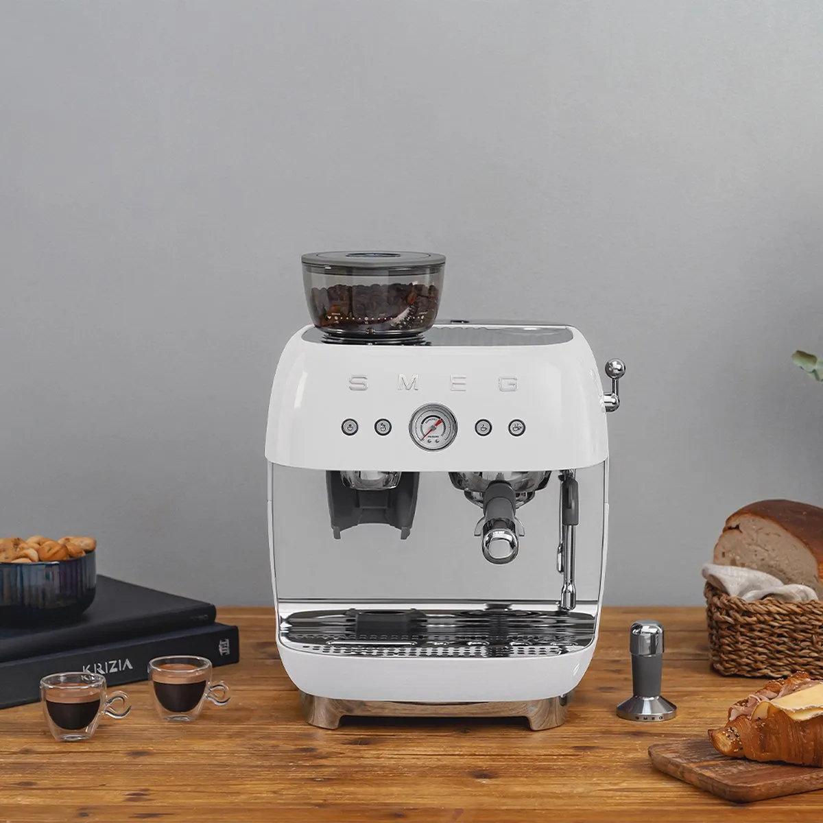 Smeg EGF03 Espressomachine met bonenmaler - Wit