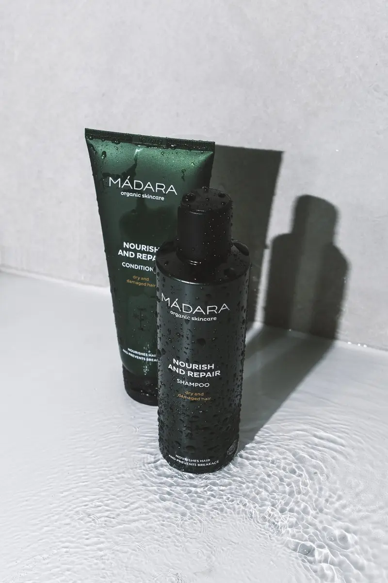 MÁDARA Nourish And Repair Shampoo 250ml