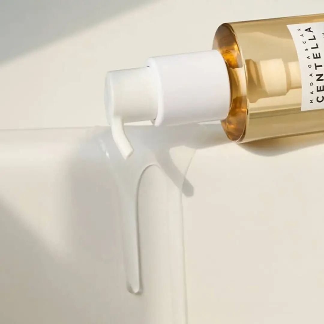 Skin1004 Madagascar Centella Light Cleansing Oil 30ml - afbeelding 6 van 6