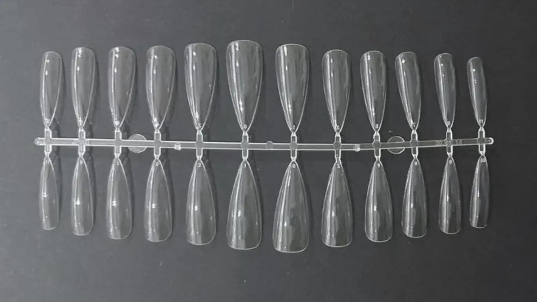 Korneliya Press On Show Tips Baby Stiletto Clear - 504 Stuks