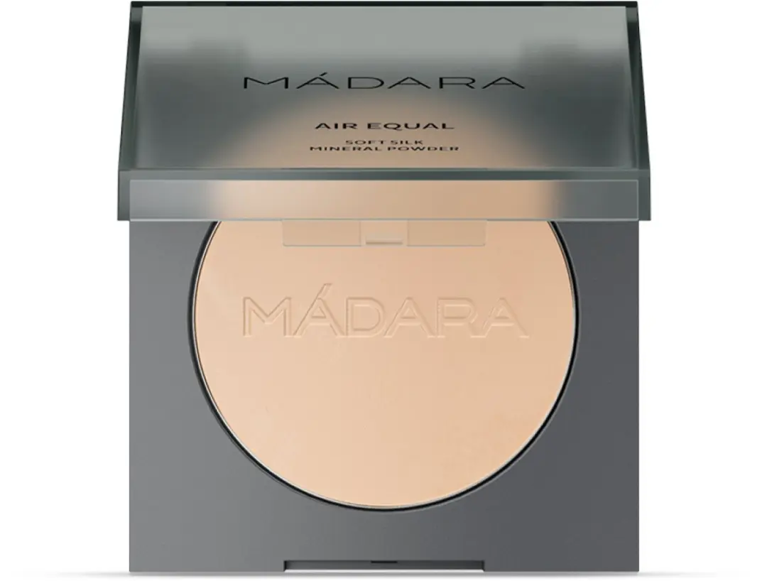 MÁDARA Air Equal Soft Silk Mineral Poeder 9g