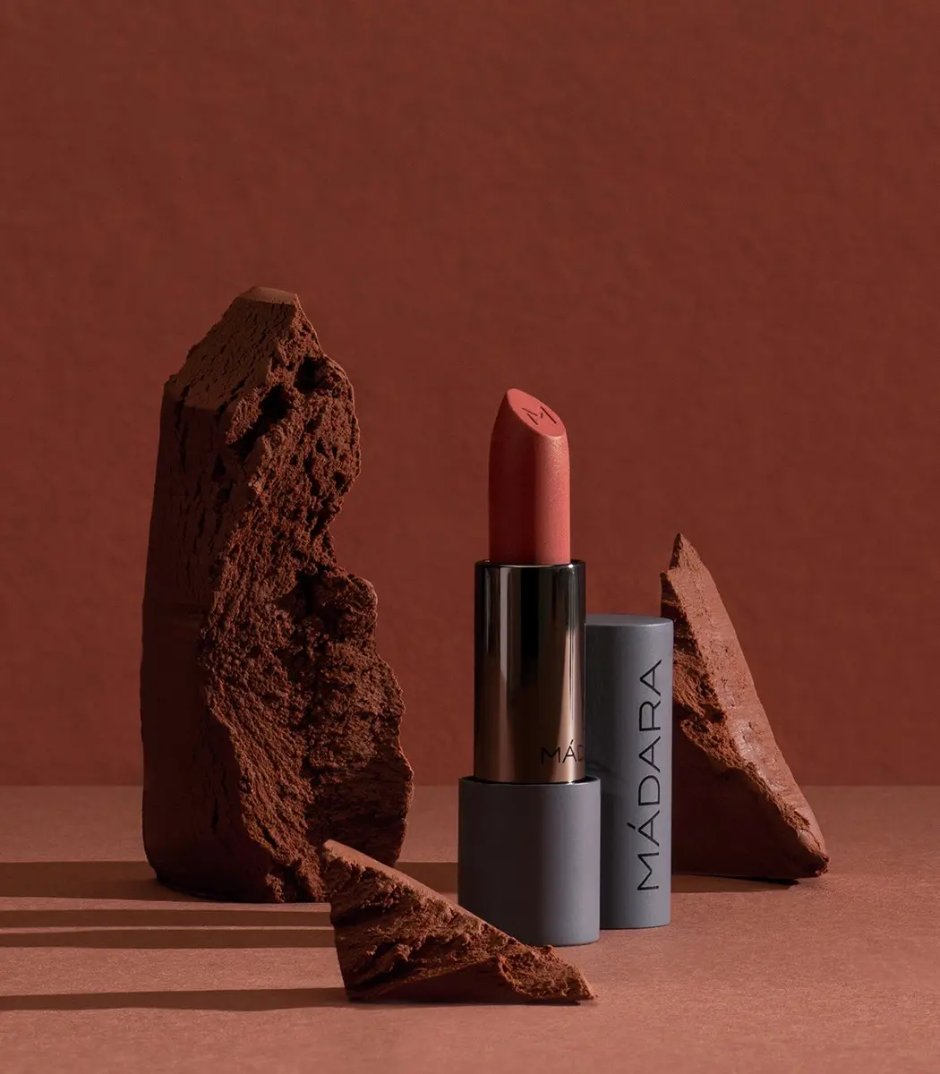 MÁDARA Velvet Wear Matte Cream Lipstick #33 Magma - 3.8ml