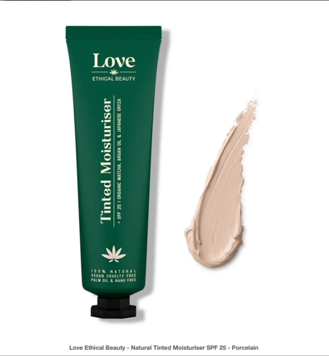 Love Ethical Beauty Natural Tinted Moisturiser SPF 25 - 30ml - Porselein