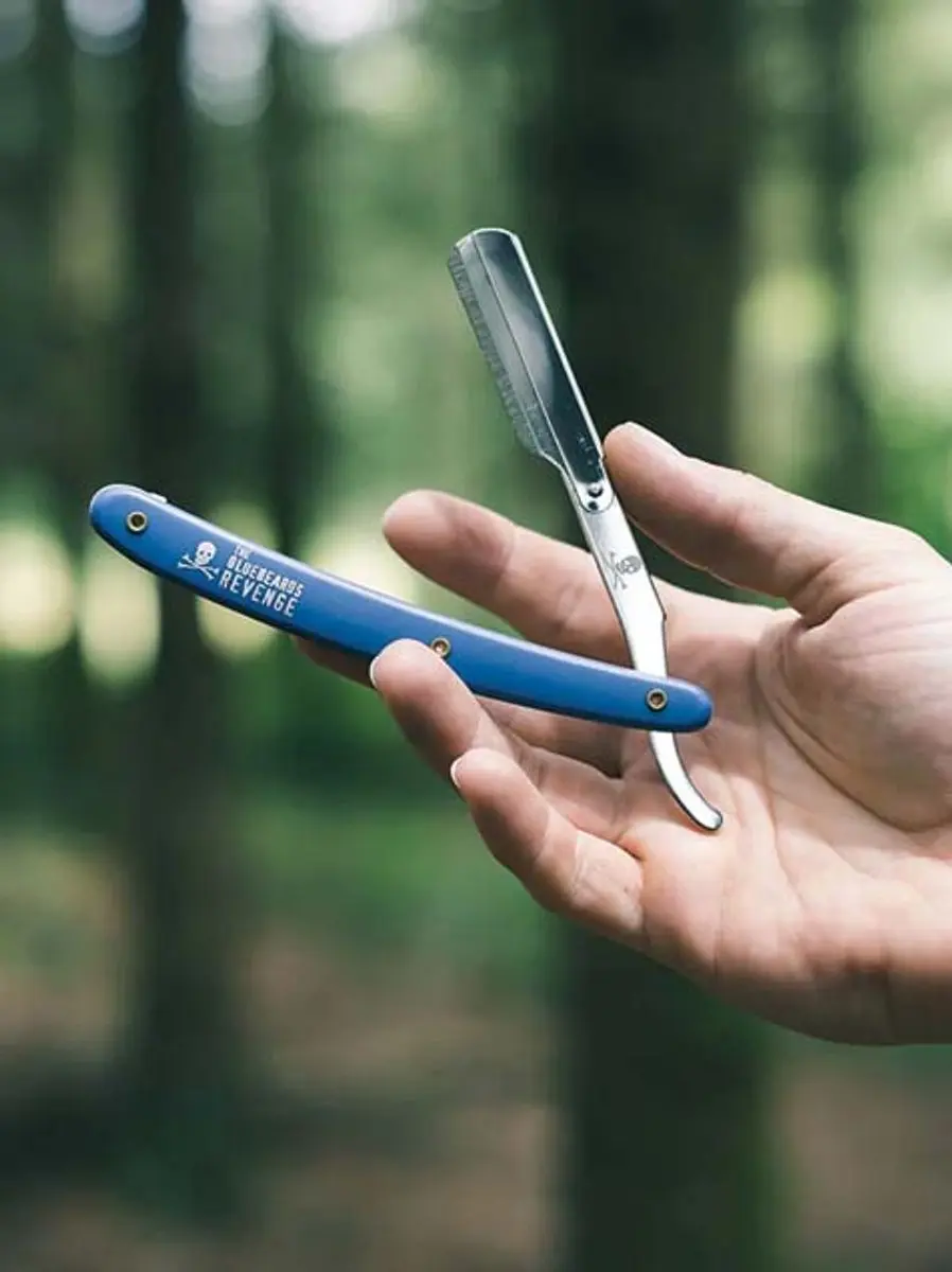 The Bluebeards Revenge Cut-Throat Razor - Blauw