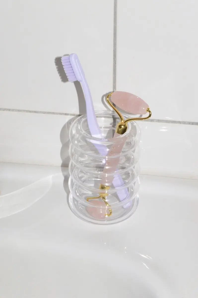 The Coucou Club Rose Quartz Roller