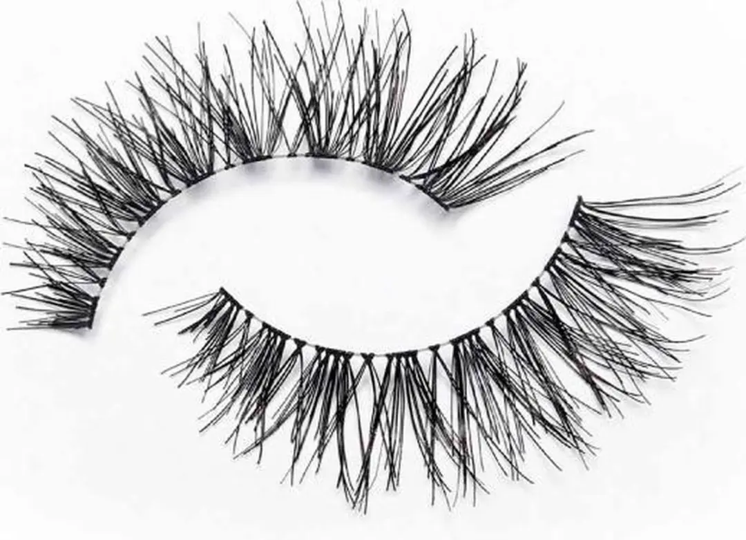 Eylure Fluttery Light 117 - 100ml - Zwart