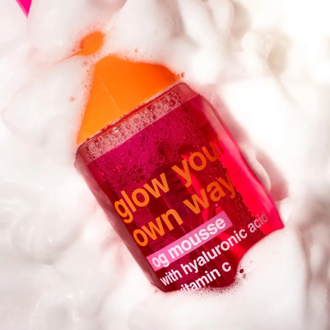 b.tan Glow Your Own Way OG Mousse 200ml - Donker