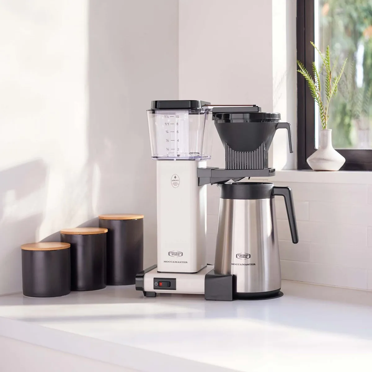 Moccamaster KBGT - Filterkoffiezetapparaat - Off-White - 5 jaar garantie