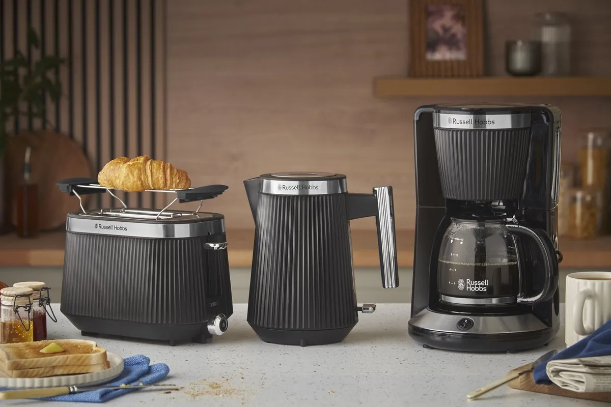 Russell Hobbs Brontë Koffiezetapparaat 1100W - 15 Kopjes - 1.25L - Zwart - afbeelding 6 van 6