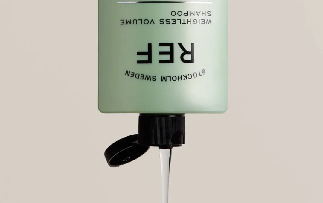 REF Stockholm Weightless Volume Reisgiftset - 4x730ml Shampoo & Conditioner