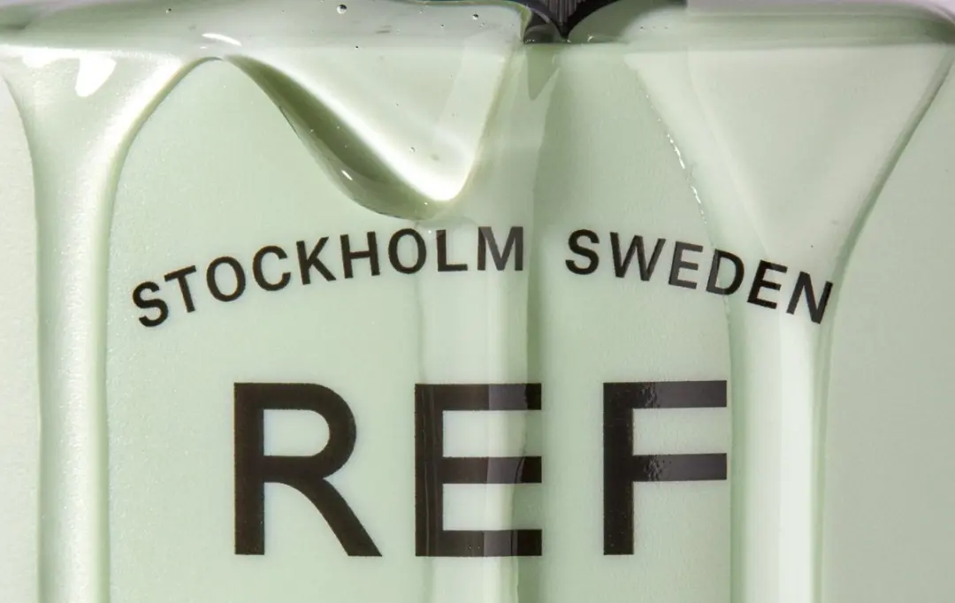 REF Stockholm Weightless Volume Reisgiftset - 4x730ml Shampoo & Conditioner
