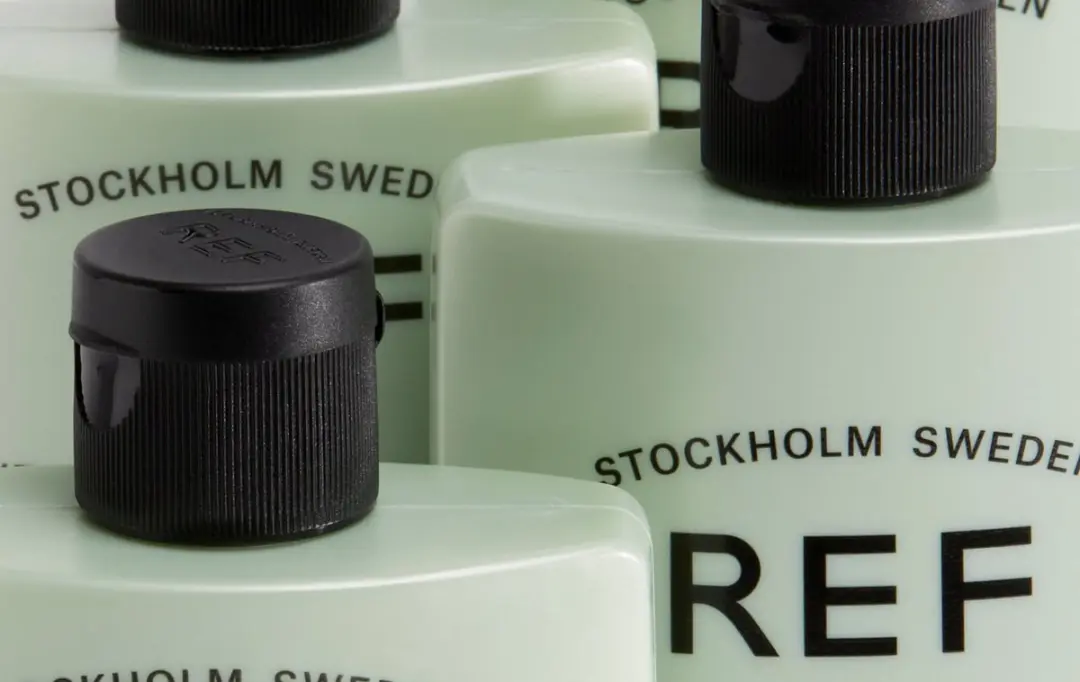 REF Stockholm Weightless Volume Reisgiftset - 4x730ml Shampoo & Conditioner