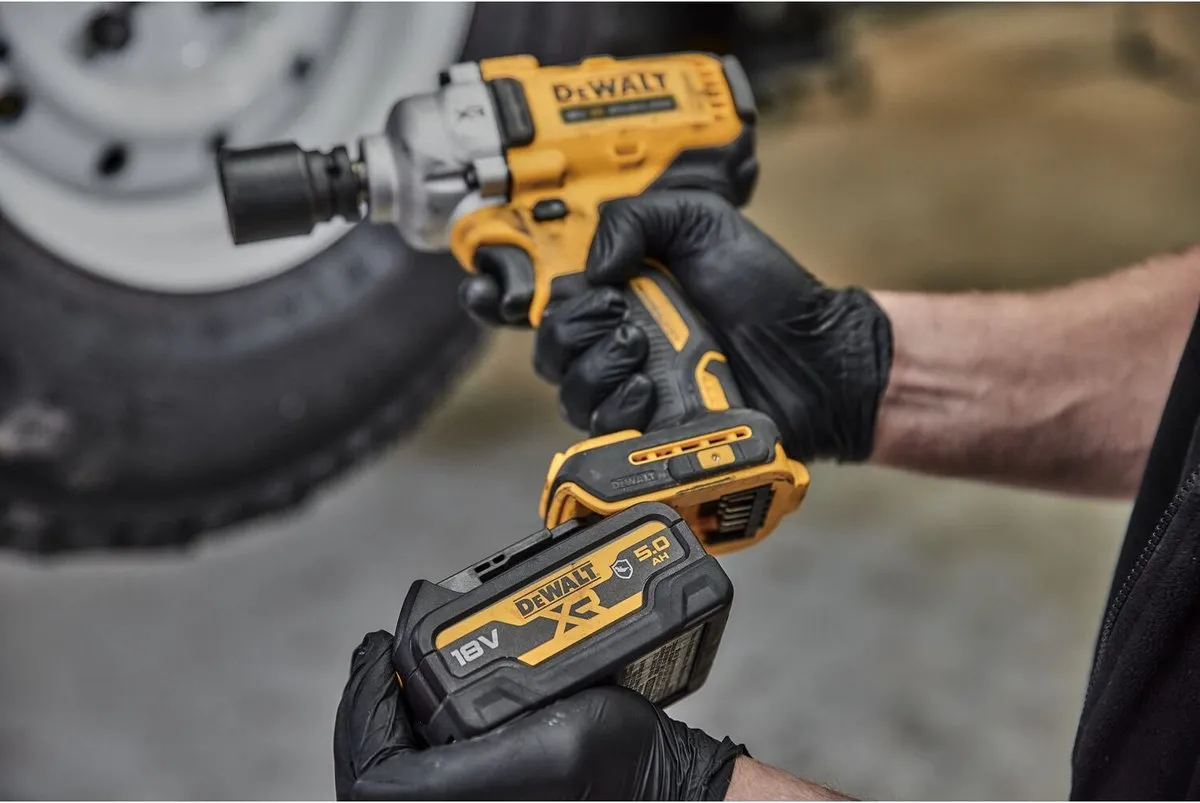 DeWalt DCF891NT Accu Slagmoersleutel 18V - 812Nm - afbeelding 6 van 6