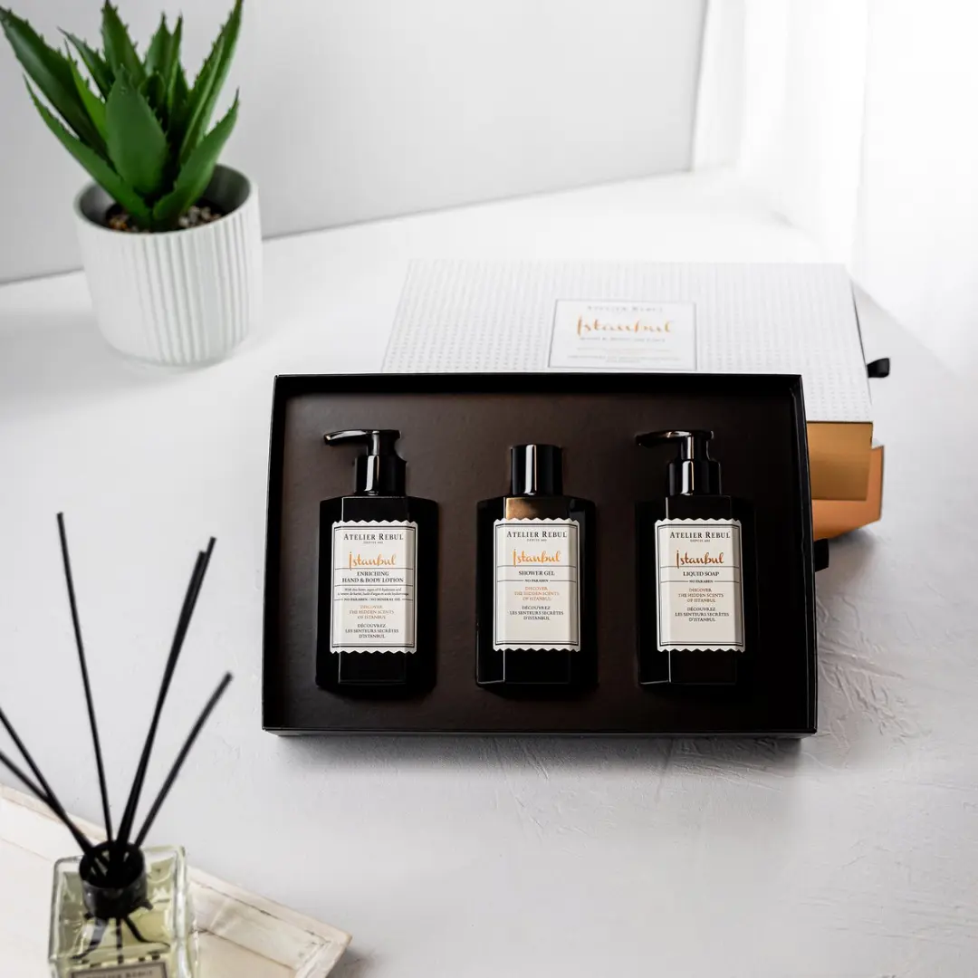 Atelier Rebul Istanbul Bad & Body Geschenkset 750ml - Houtig & Kruidige Geur