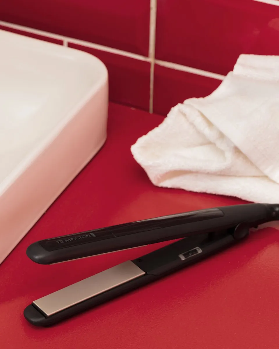 Remington Ceramic Straight 215 Slim Stijltang S1370 - Zwart