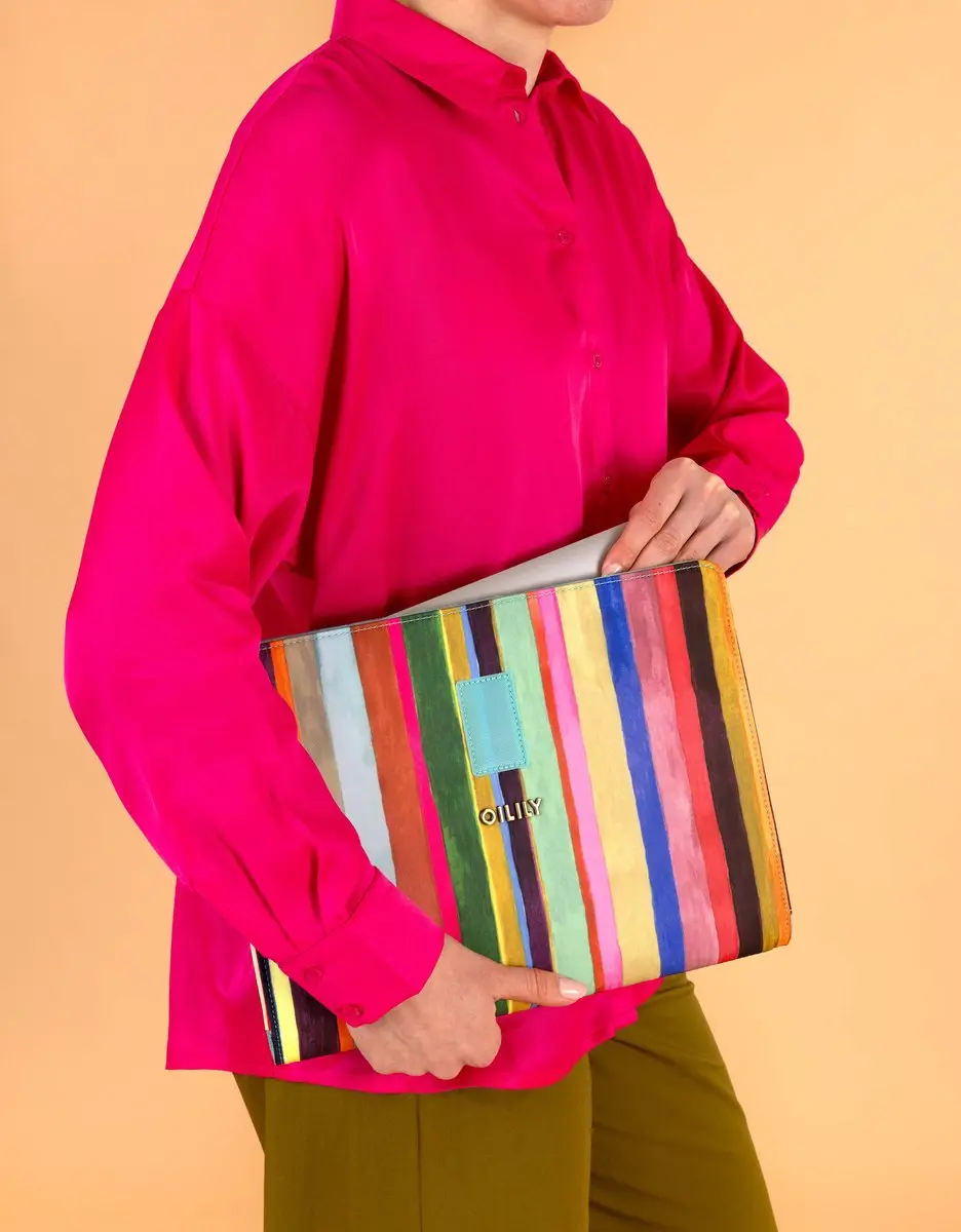 Oilily Libby Laptophoes 14 inch - Groen - MPN 5957-102-1