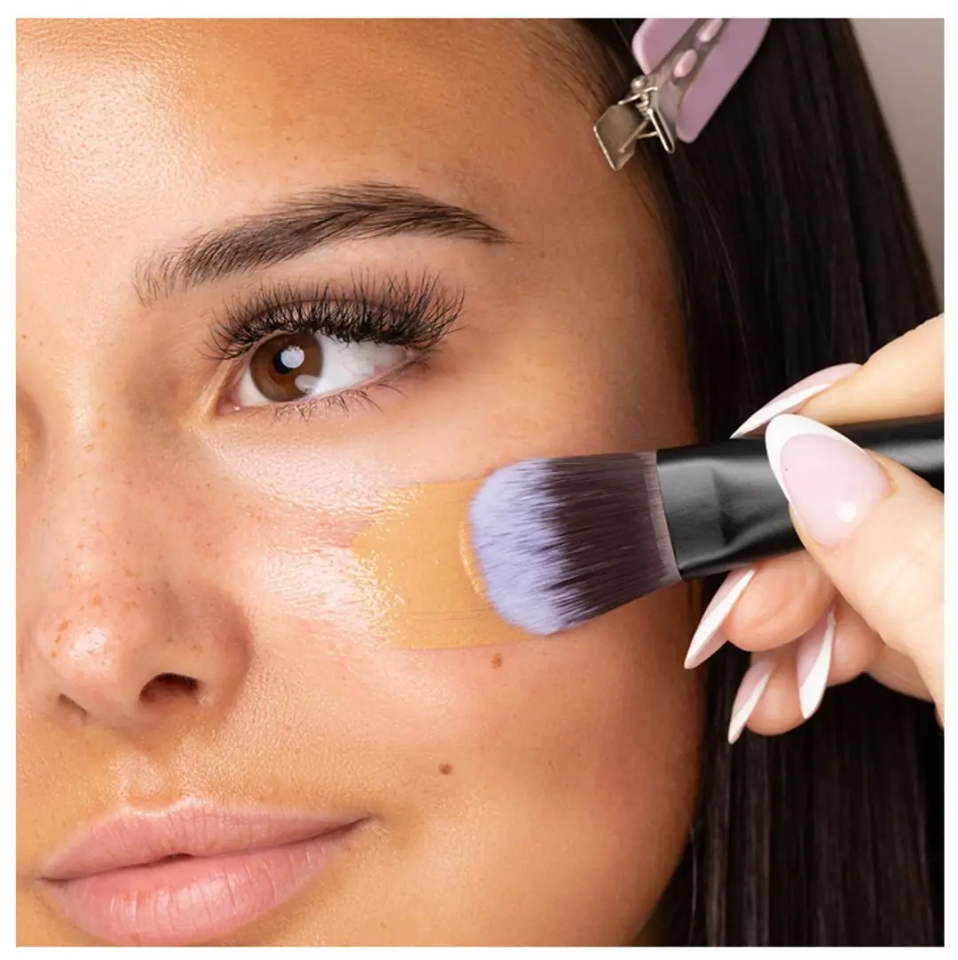 Brushworks Foundation Brush N°1