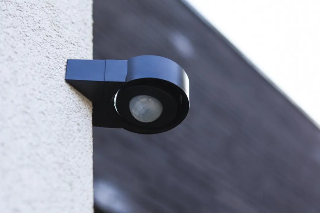 Lutec Connect DAWNY Slimme Bewegingssensor - Zwart
