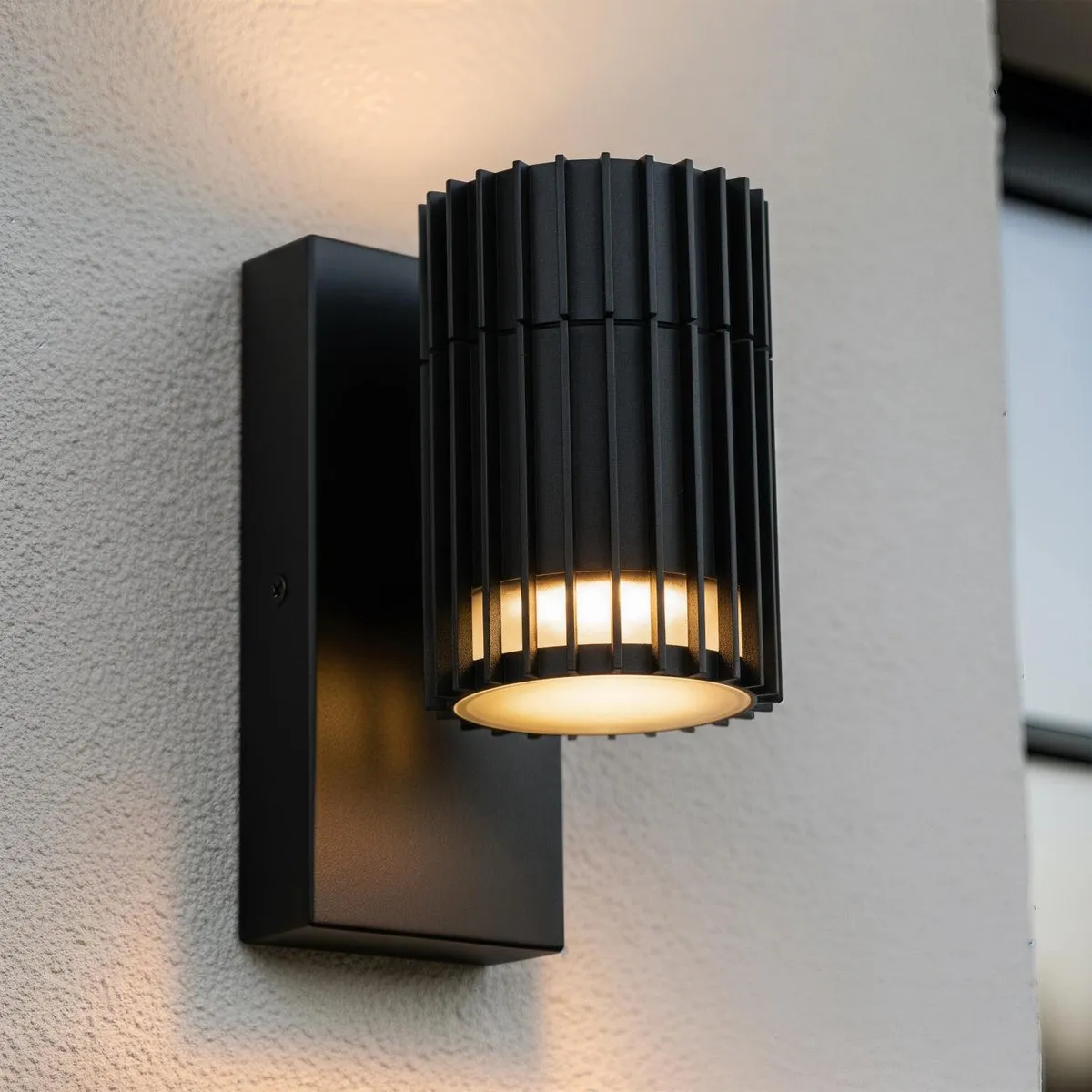 Lucide Timbala Wandspot GU10 IP44 - Zwart