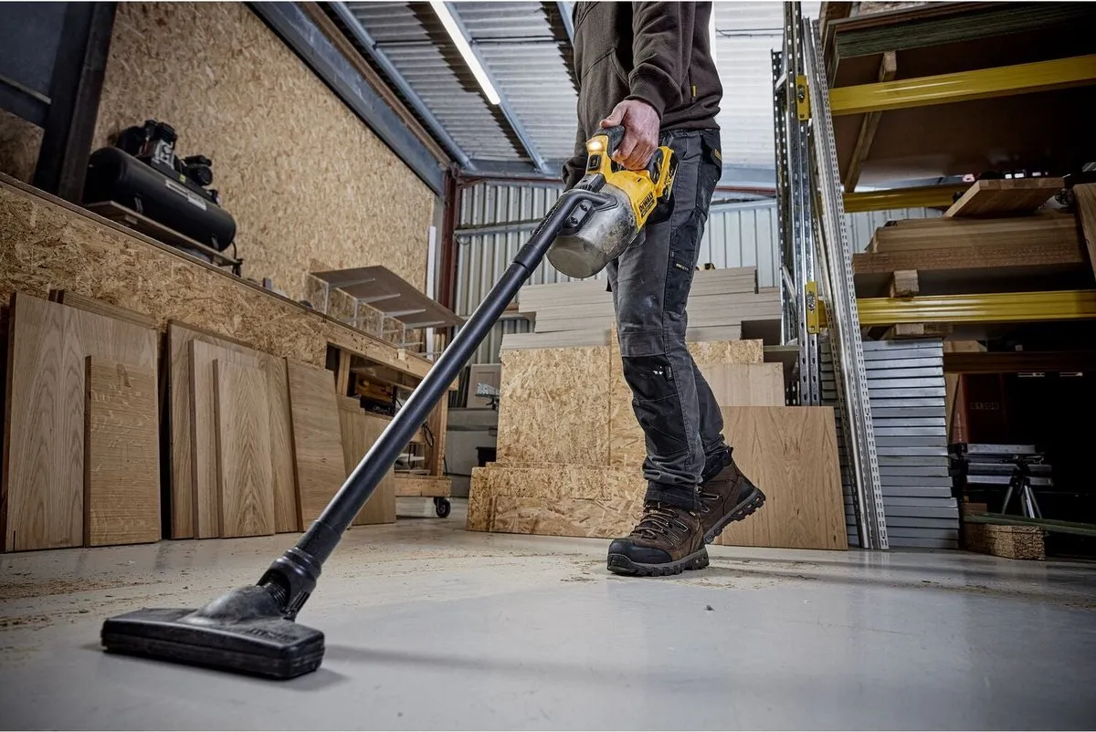 DeWalt DCV501LN Steelstofzuiger 18V XR - 300W - 0,75L - afbeelding 6 van 6