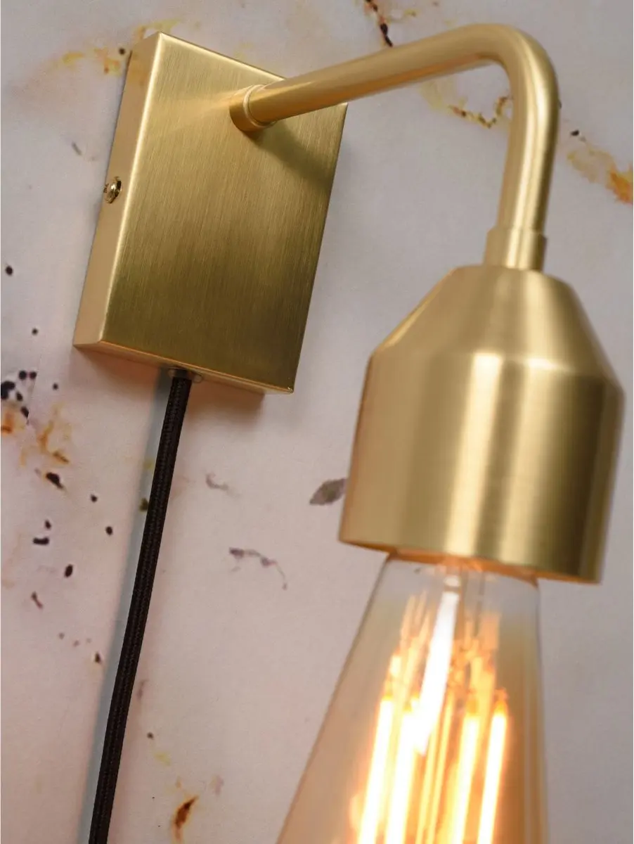 it's about RoMi Wandlamp Madrid Goud - 60W