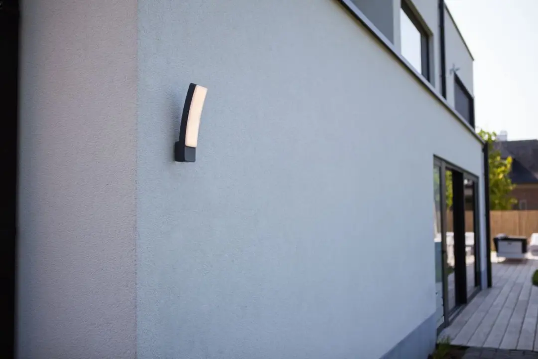Lutec Kira Gebogen Wandlamp Buiten