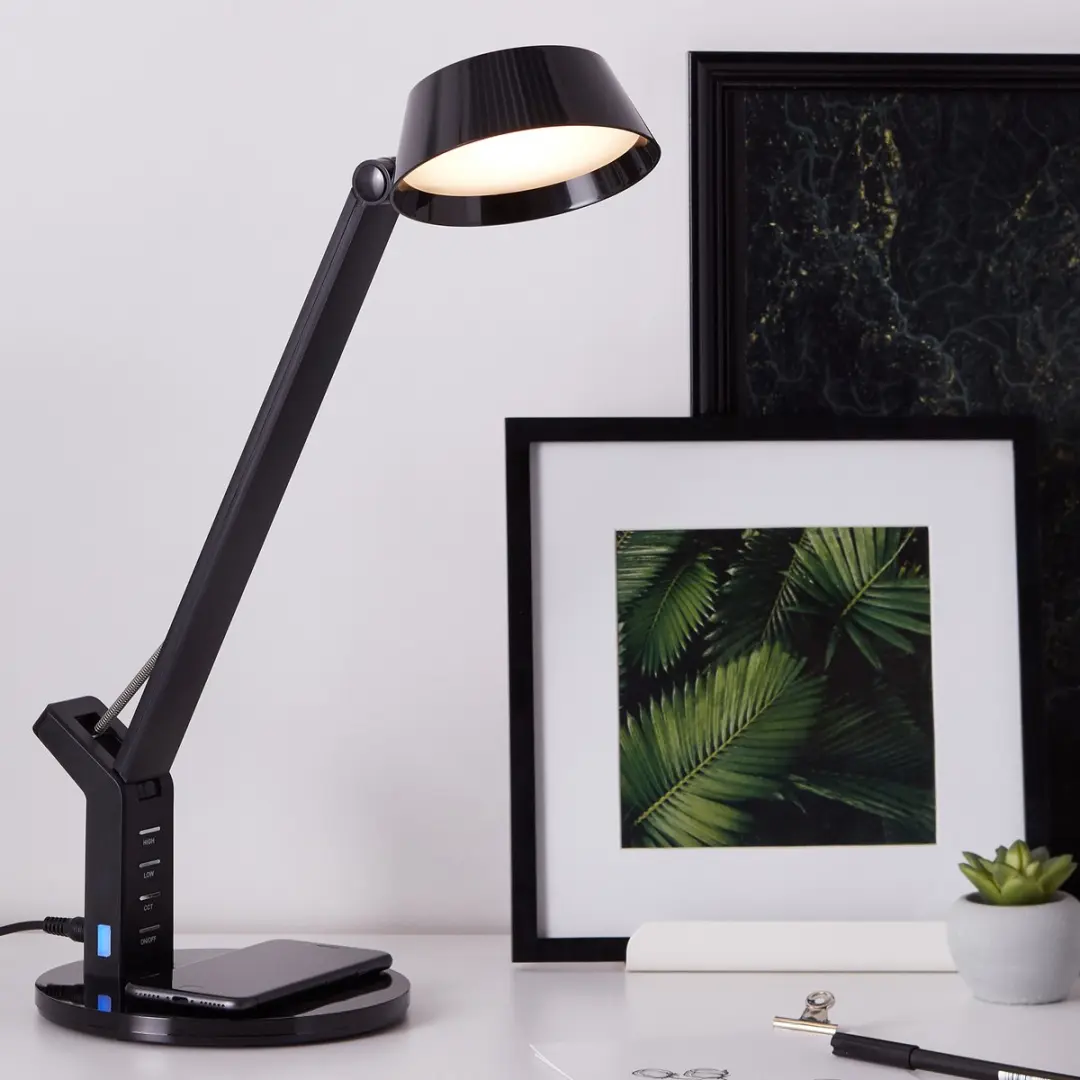 Brilliant Kaila Bureaulamp - LED 8W Draadloos Oplaadstation - Zwart - afbeelding 6 van 6