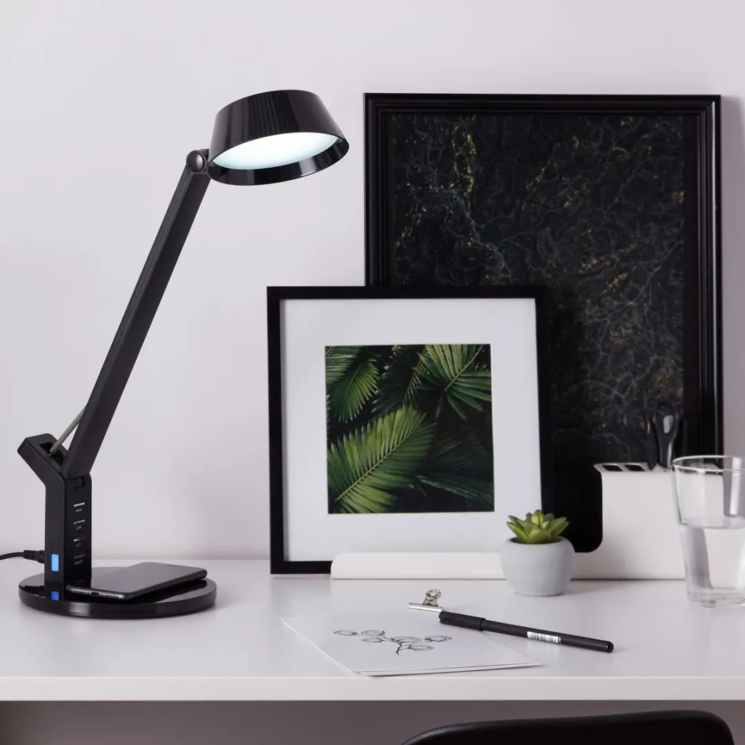 Brilliant Kaila Bureaulamp - LED 8W Draadloos Oplaadstation - Zwart