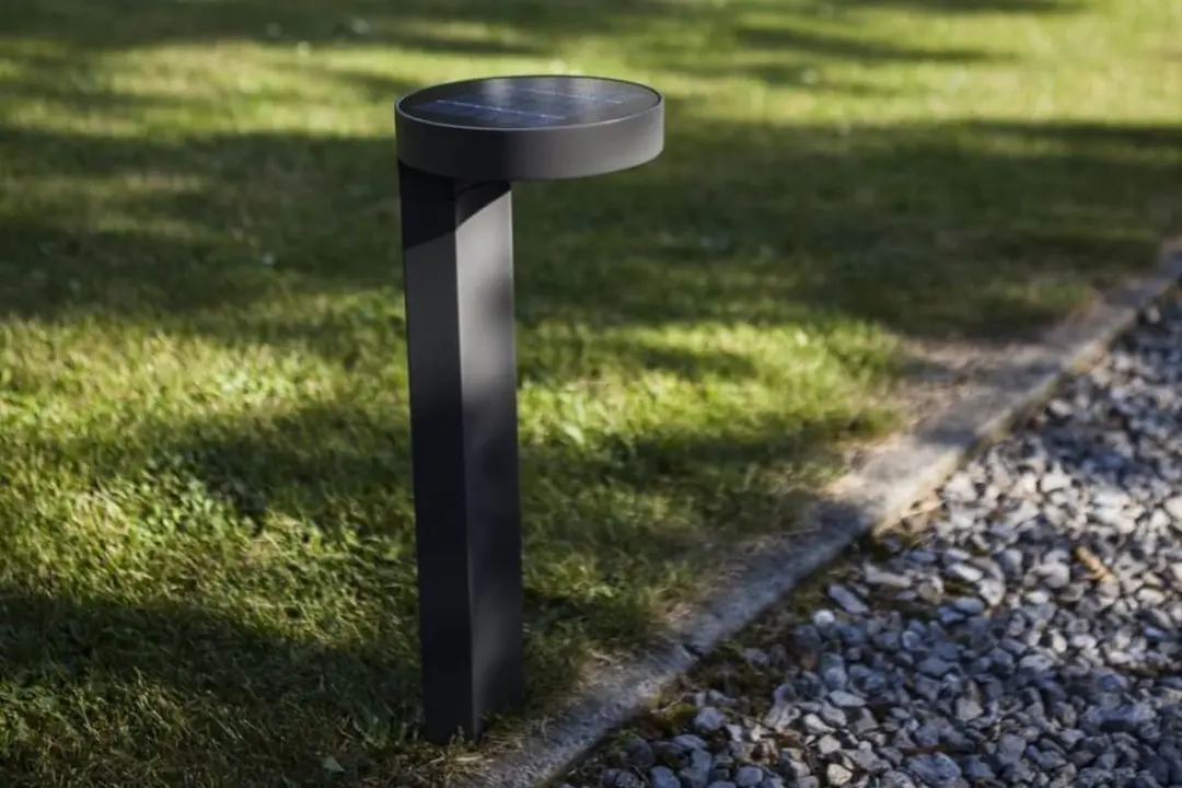 Lutec Diso LED Sokkellamp Buiten Sensor Solar - Grijs - afbeelding 6 van 6