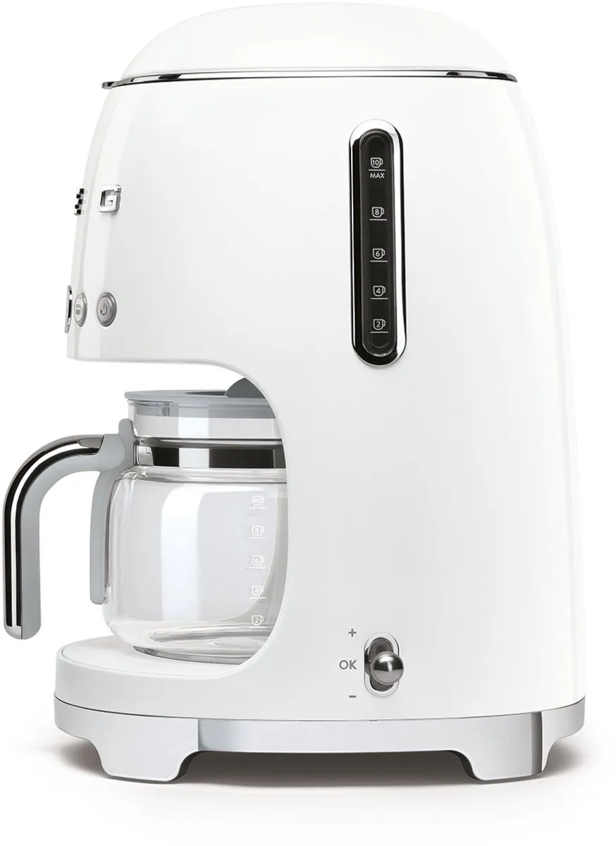 Smeg DCF02WHEU Filterkoffiemachine - 10 Kopjes - 1,4L - Wit