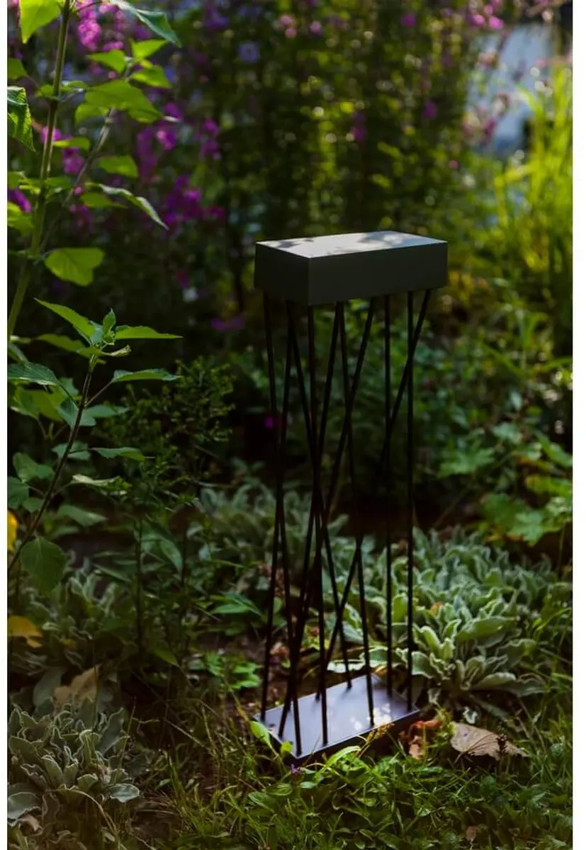 Lutec Spido LED Solar Tuinpaal - 900 Lm Mat Zwart - afbeelding 6 van 6