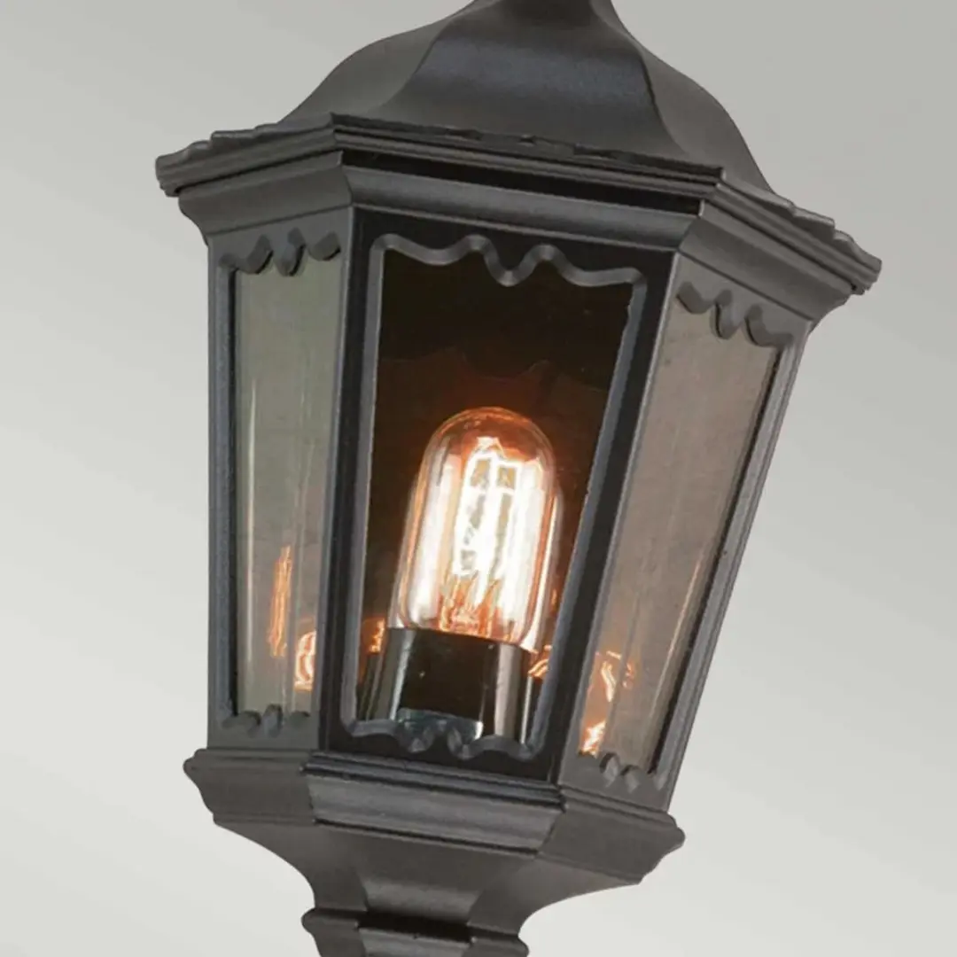 Elstead Lighting Medstead LED Buitenlamp E27 60W - IP44 - Dimbaar - Zwart